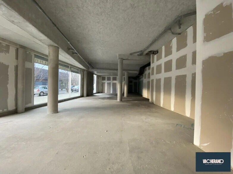 Local commercial dans Lille à vendre - Photo de l’immeuble – Image 2 sur 11