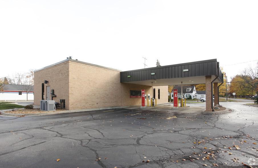 616 W Adrian St, Blissfield, MI à vendre - Photo de l’immeuble – Image 2 sur 2