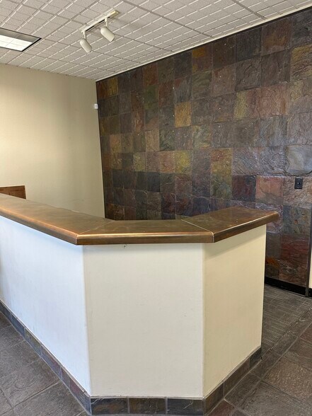 2125 S Broadway, Santa Maria, CA à louer - Photo de l’immeuble – Image 3 sur 6