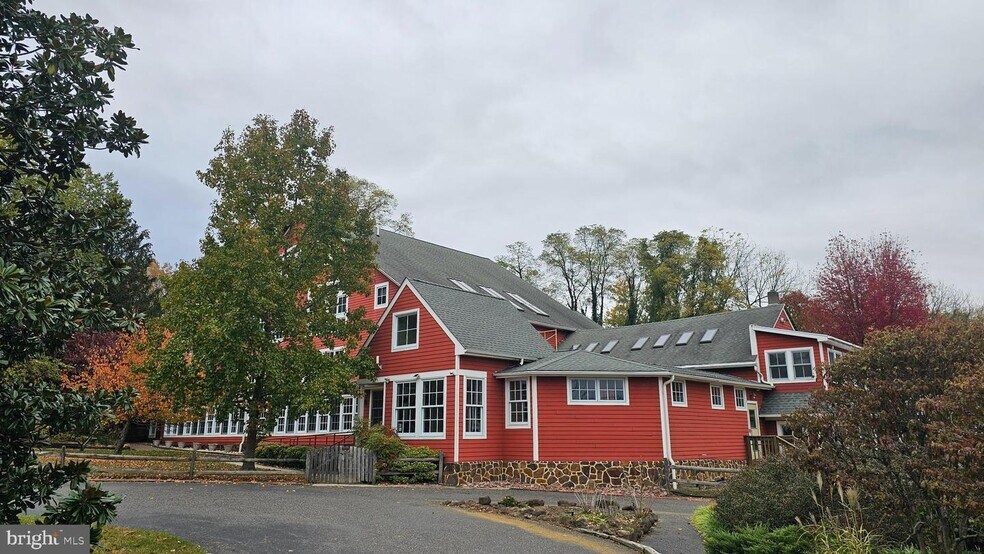 40-28 Conrow Rd, Delran, NJ à vendre - Photo de l’immeuble – Image 1 sur 11