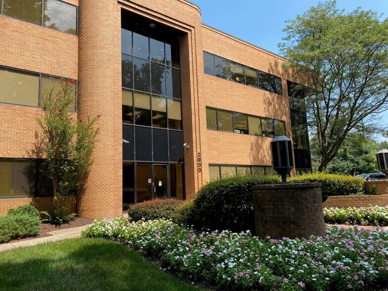 2900 Linden Ln, Silver Spring, MD à louer - Photo de l’immeuble – Image 2 sur 5