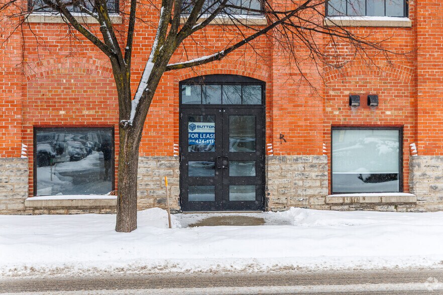 600 N Franklin St, Syracuse, NY à louer - Photo de l’immeuble – Image 2 sur 4