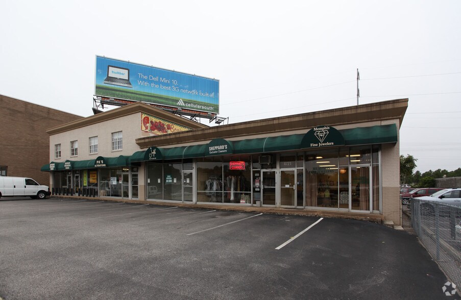 4721-4731 Poplar Ave, Memphis, TN à louer - Photo de l’immeuble – Image 3 sur 4