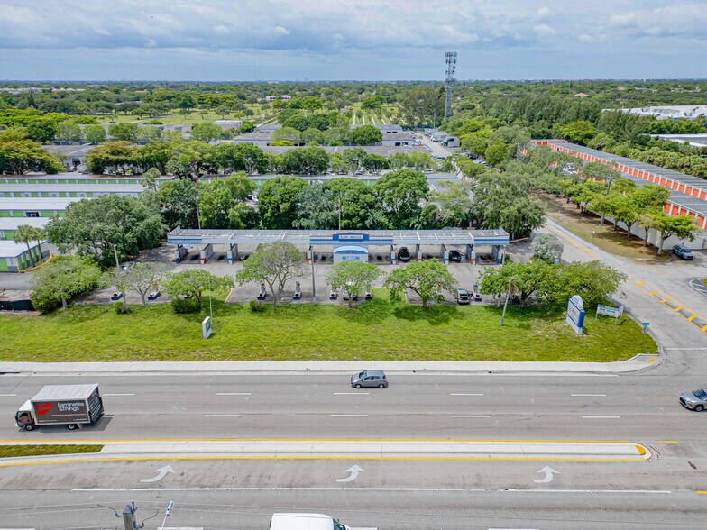 7520 W Mcnab Rd, North Lauderdale, FL à vendre - Aérien – Image 2 sur 4