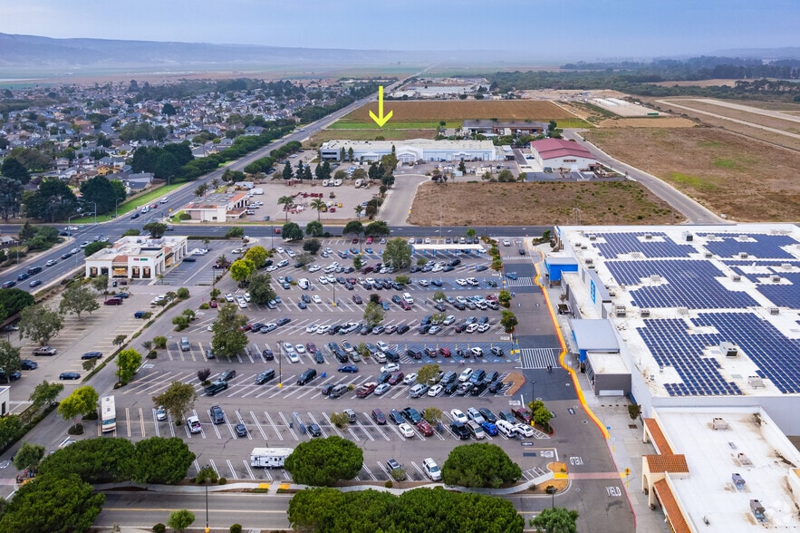 1035 W Central Ave, Lompoc, CA à vendre - Aérien – Image 3 sur 18
