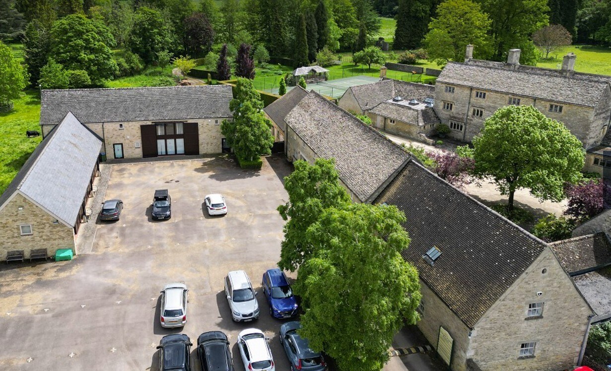 Medcroft Rd, Tackley à louer Photo principale– Image 1 sur 3