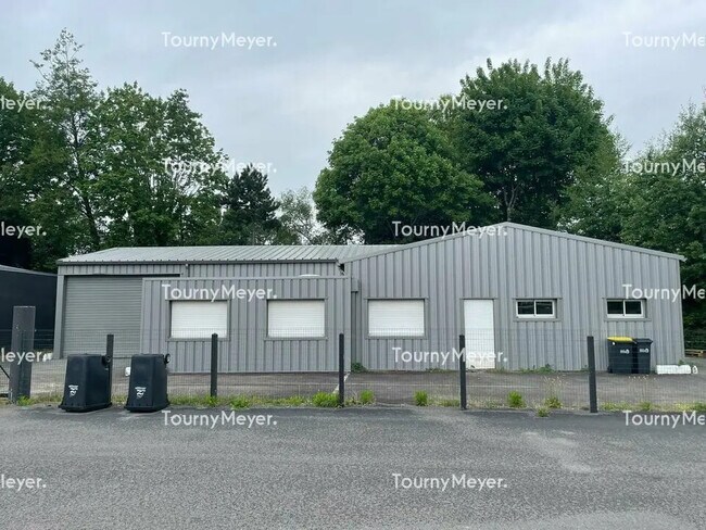 Plus de détails pour 16 Allée Leonard De Vinci, Arradon - Local d'activités à louer