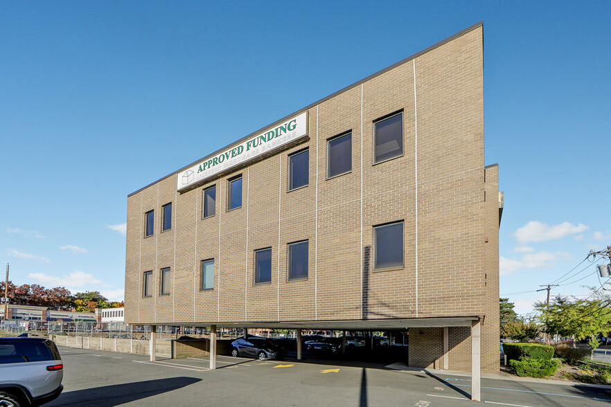 41 Grand Ave, River Edge, NJ à louer - Photo de l’immeuble – Image 3 sur 20