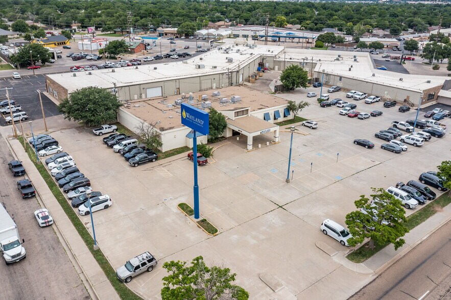 4530 Canyon Dr, Amarillo, TX à vendre - Photo principale – Image 1 sur 14