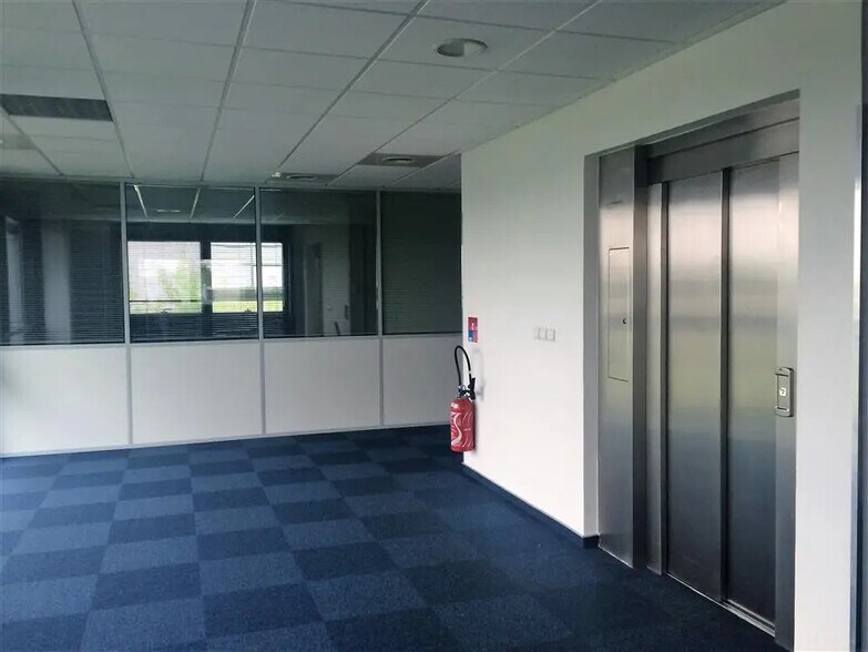 Bureau dans Toulouse à louer - Photo de l’immeuble – Image 2 sur 3