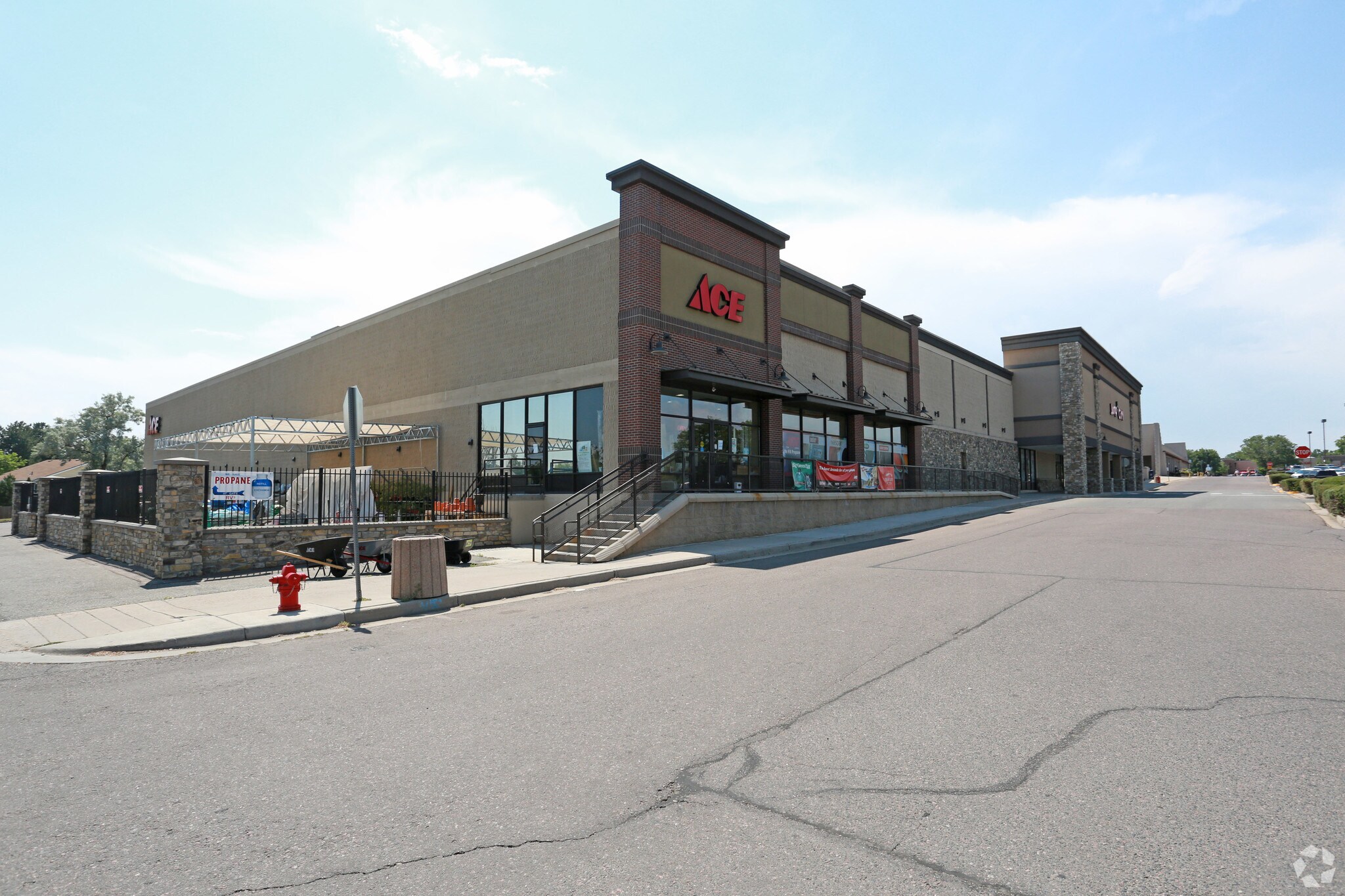 9975-9983 Wadsworth Pky, Westminster, CO à louer Photo principale– Image 1 sur 5