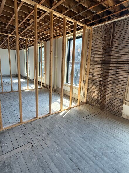 317 S Barstow St, Eau Claire, WI à louer - Photo de l’immeuble – Image 3 sur 18