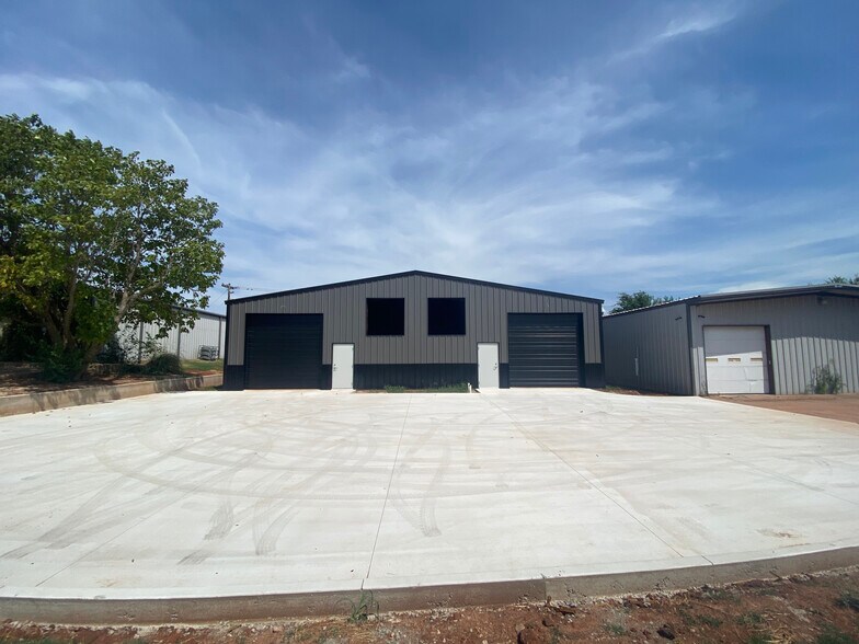 8610 N Classen Blvd, Oklahoma City, OK à louer - Photo de l’immeuble – Image 1 sur 6