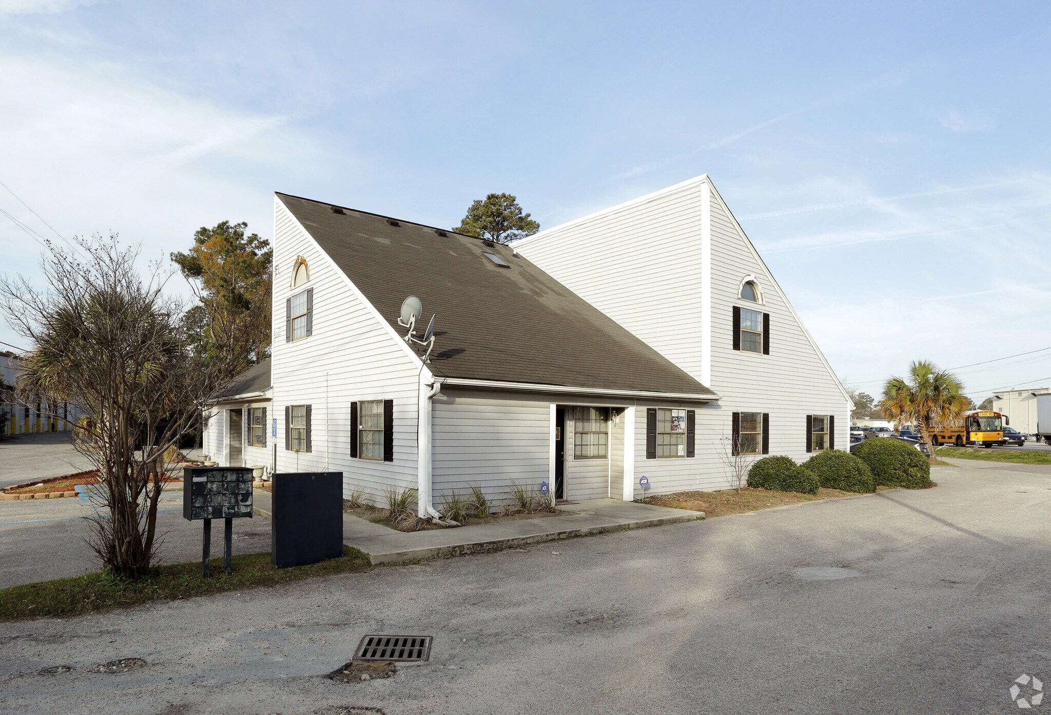 3025 Ashley Phosphate Rd, North Charleston, SC à louer Photo principale– Image 1 sur 15