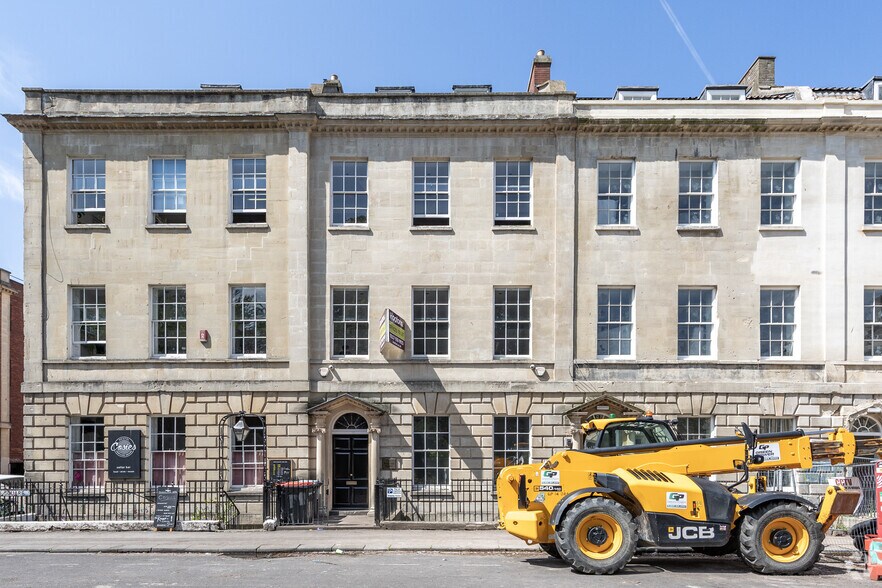33 Portland Sq, Bristol à louer - Photo de l’immeuble – Image 2 sur 3
