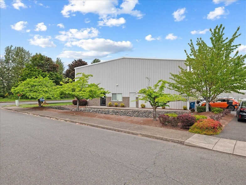 2545 Aerial Way SE, Salem, OR à vendre - Photo de l’immeuble – Image 3 sur 24