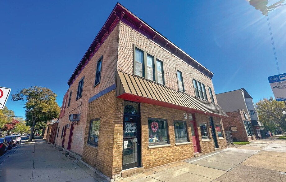 10401 S Ewing Ave, Chicago, IL à vendre - Photo principale – Image 1 sur 13