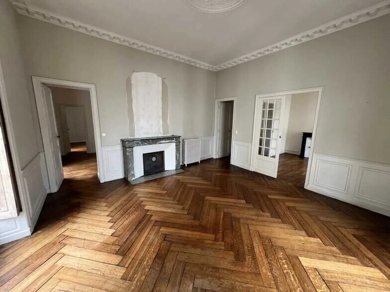 Bureau dans Nantes à louer - Photo de l’immeuble – Image 1 sur 7