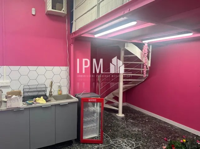Local commercial dans Marseille à vendre - Photo de l’immeuble – Image 2 sur 7