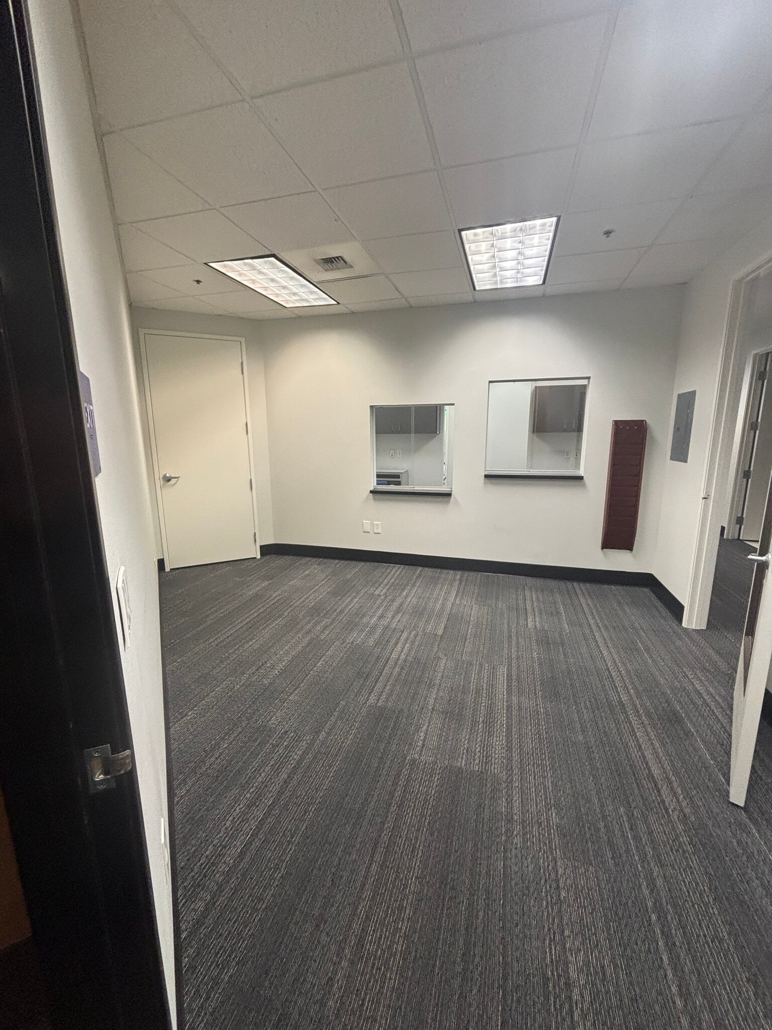 1611 Creekside Dr, Folsom, CA à louer Photo intérieure– Image 1 sur 28