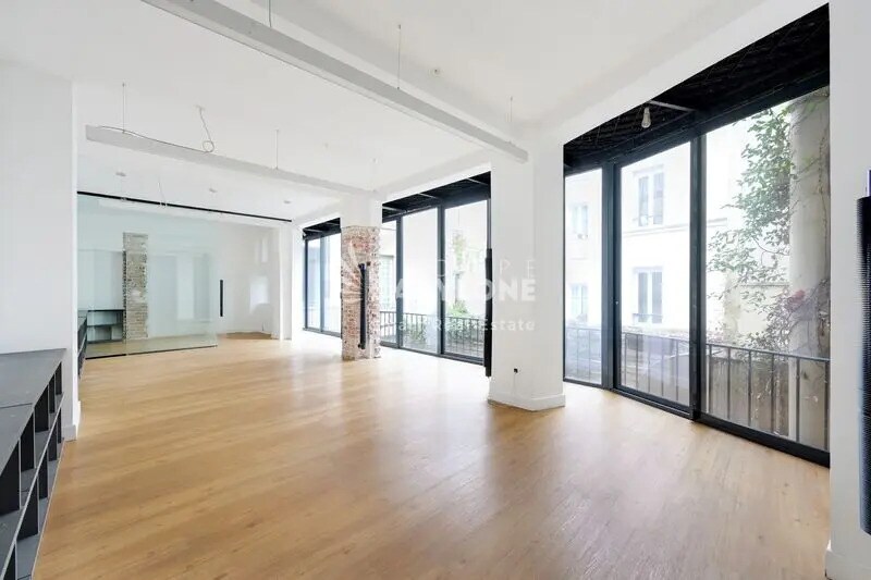 Bureau dans Paris à louer - Photo de l’immeuble – Image 1 sur 13