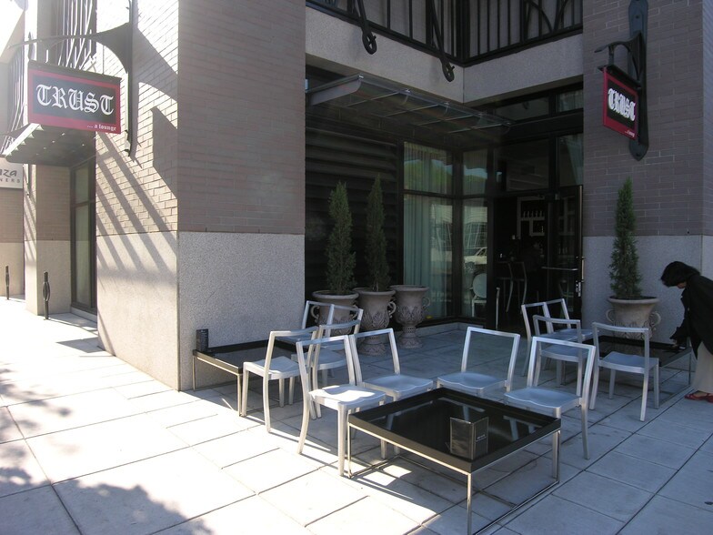 333-347 NW 9th Ave, Portland, OR à vendre - Photo de l’immeuble – Image 2 sur 10