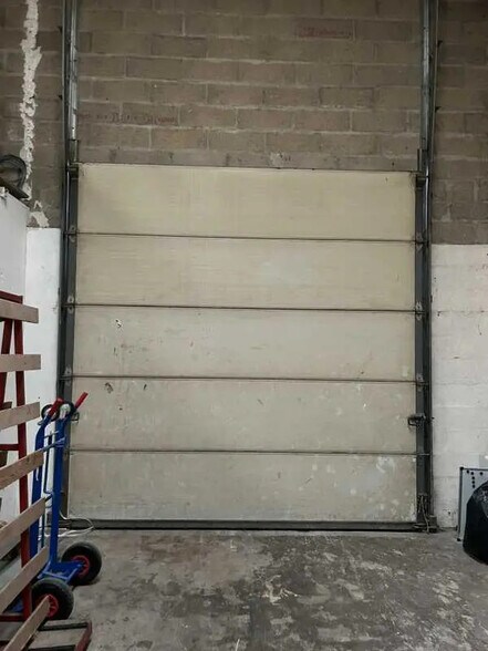 Local d’activités dans Stains à louer - Photo intérieure – Image 3 sur 4