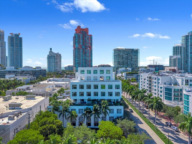 119 Washington Ave, Miami Beach, FL à louer - Photo de l’immeuble – Image 3 sur 34