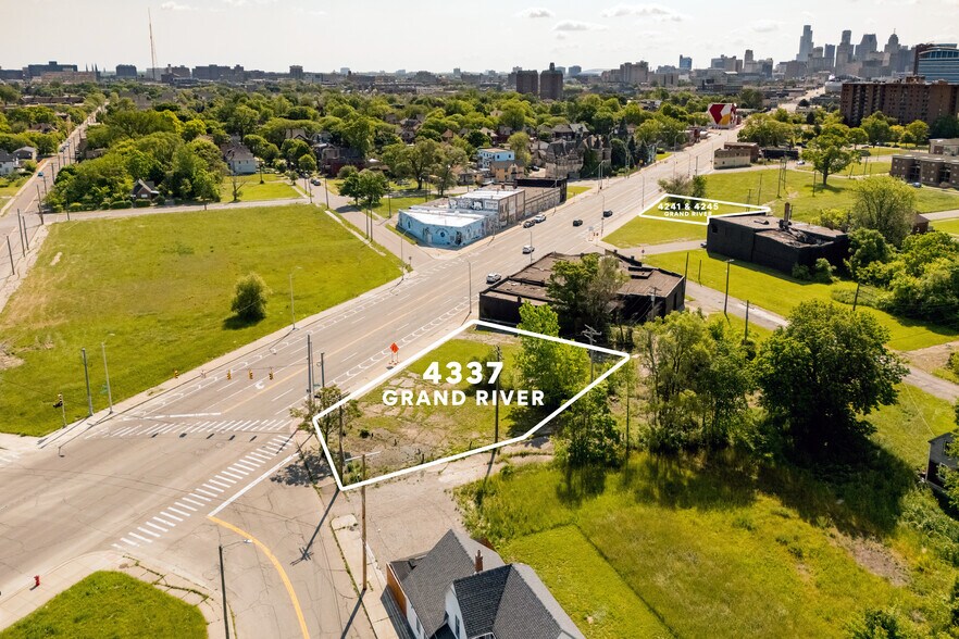 4337 Grand River Ave, Detroit, MI à vendre - Photo de l’immeuble – Image 2 sur 3