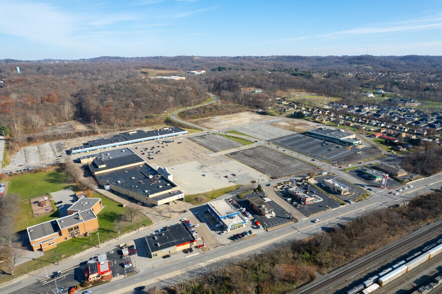 1600 Beaver Way, Baden, PA à louer - Photo de l’immeuble – Image 2 sur 15