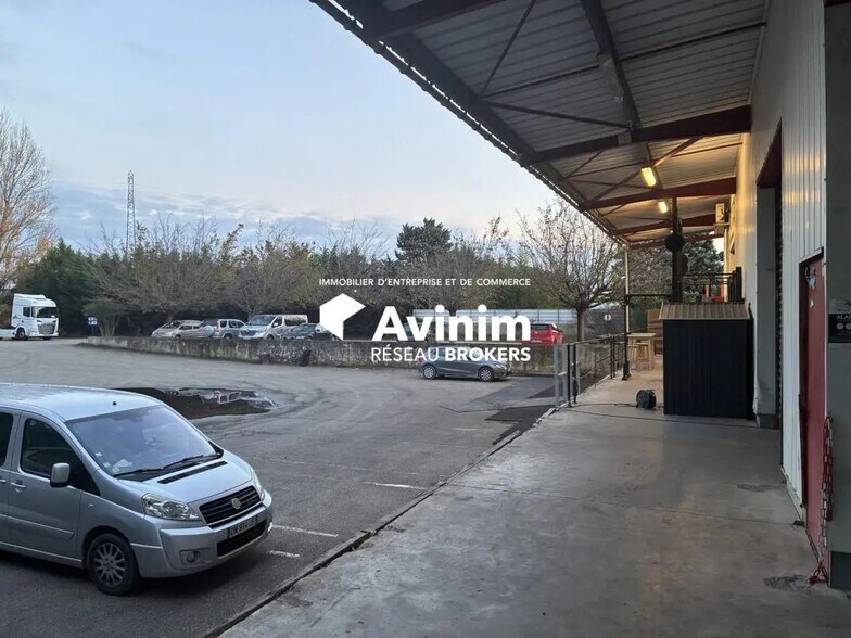 Industriel/Logistique dans Plan-d'Orgon à vendre - Photo de l’immeuble – Image 3 sur 9