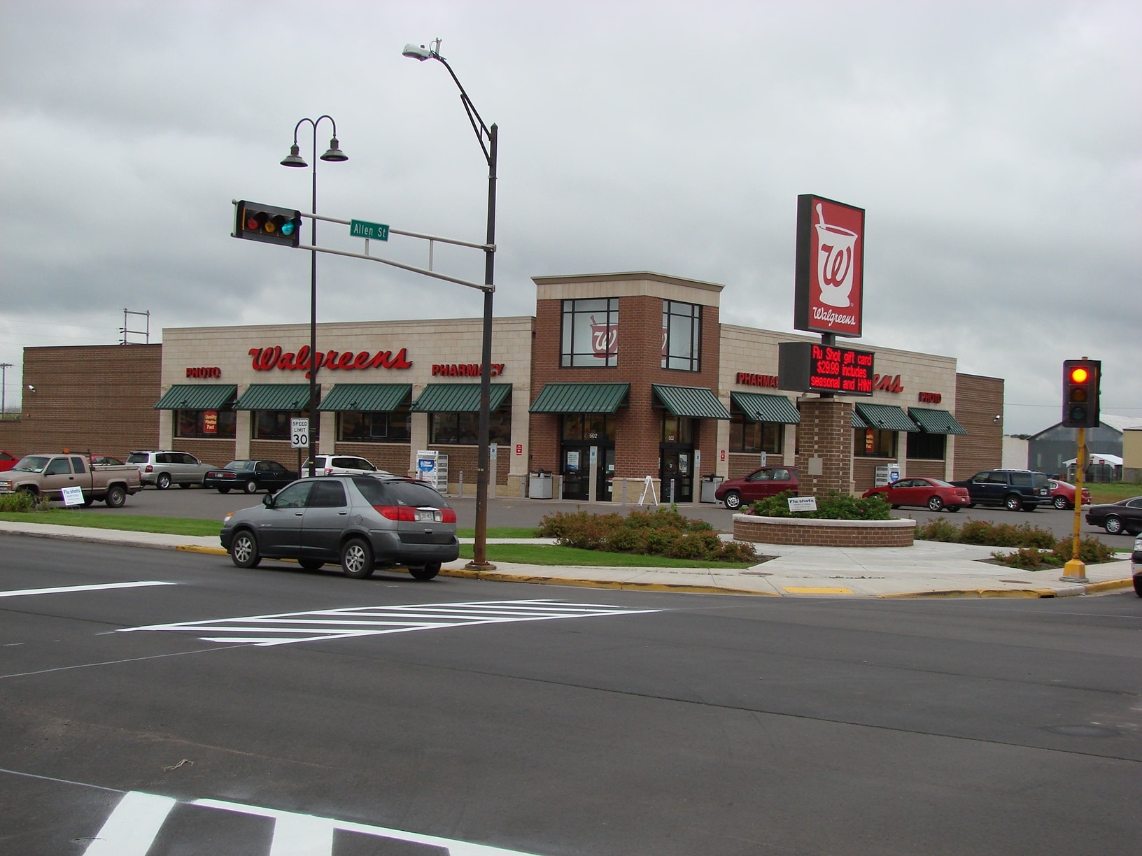 502 S Main St, Rice Lake, WI à vendre Photo principale– Image 1 sur 4