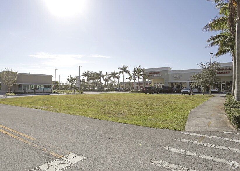 5796 SW 157th Ave, Miami, FL à louer - Photo de l’immeuble – Image 3 sur 4