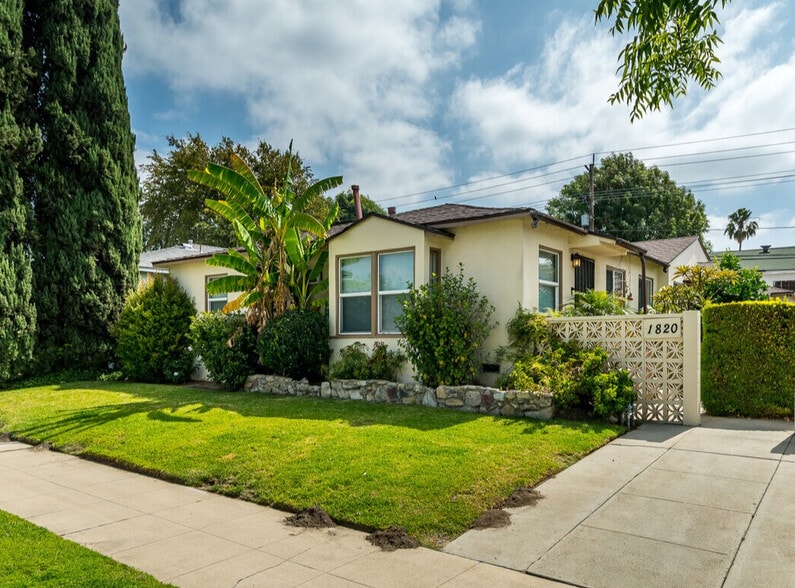 1820 N Hollywood Way, Burbank, CA à vendre - Photo principale – Image 1 sur 3
