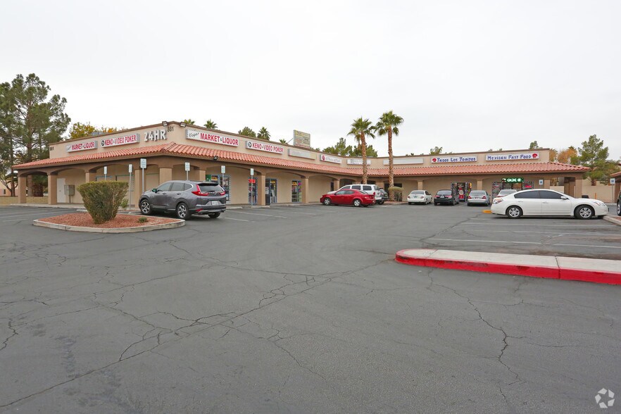 861 N Nellis Blvd, Las Vegas, NV à louer - Photo de l’immeuble – Image 3 sur 4
