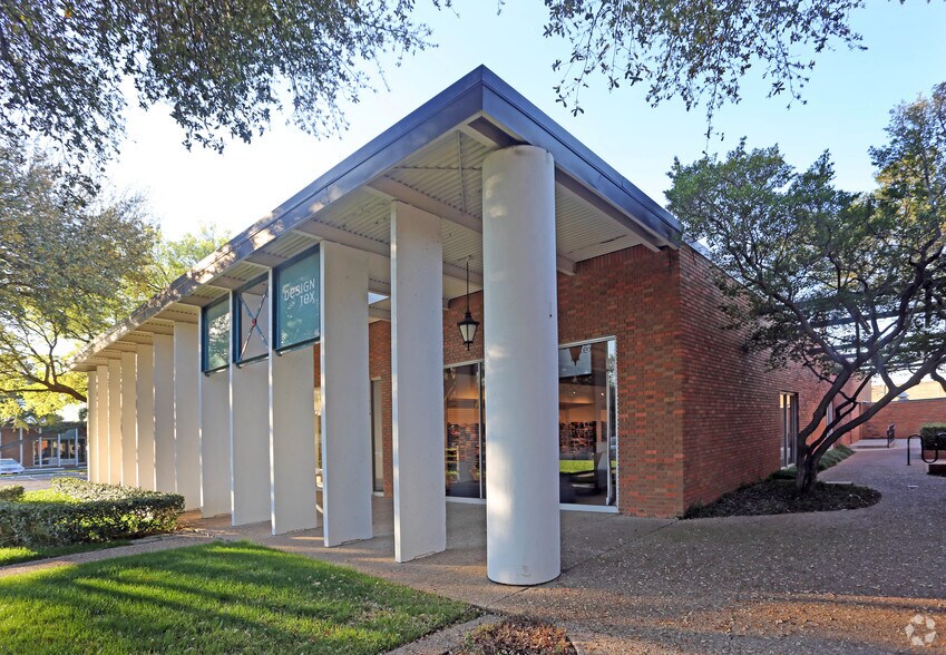 1617 Hi Line Dr, Dallas, TX à louer - Photo principale – Image 1 sur 13