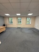 First Ave, Burton On Trent à louer Photo intérieure– Image 2 sur 3