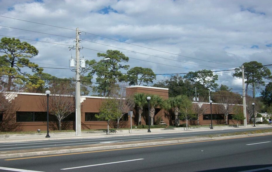 3127 Atlantic Blvd, Jacksonville, FL à louer - Photo de l’immeuble – Image 3 sur 6