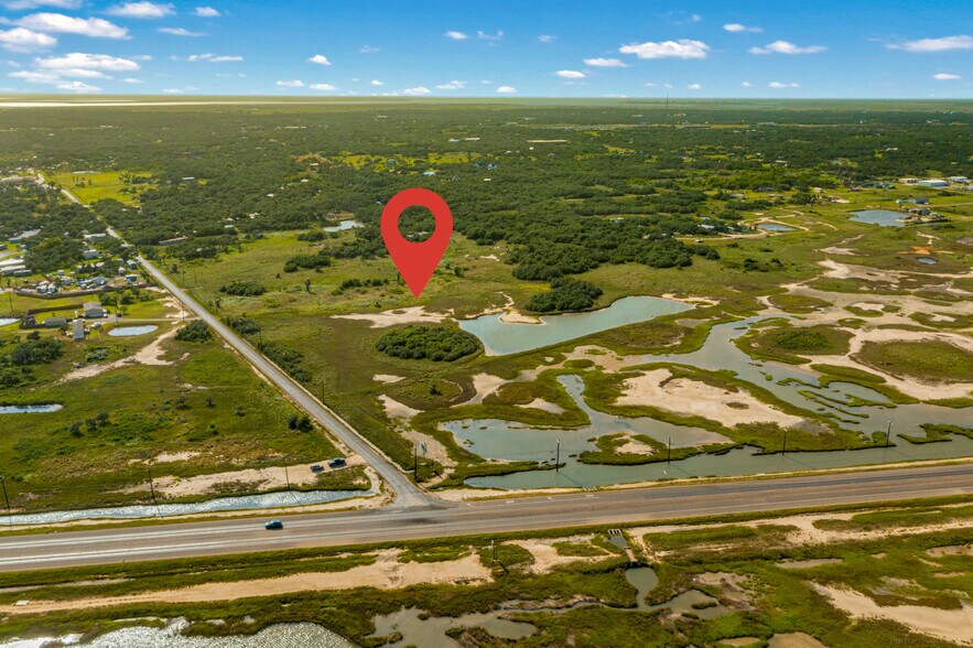 1222 JIMS SMOKEHOUSE, Rockport, TX à vendre - Photo de l’immeuble – Image 2 sur 23