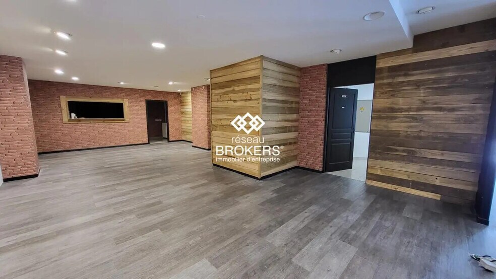 Local commercial dans Le Havre à louer - Photo de l’immeuble – Image 3 sur 3
