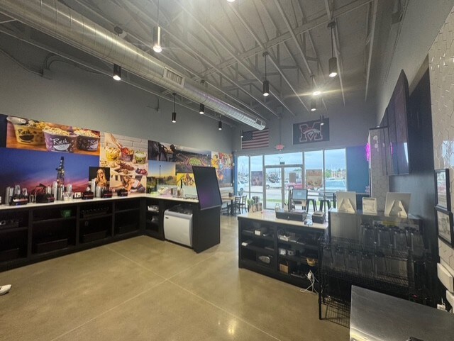 107-115 E State Highway 152, Mustang, OK à louer - Photo de l’immeuble – Image 3 sur 10