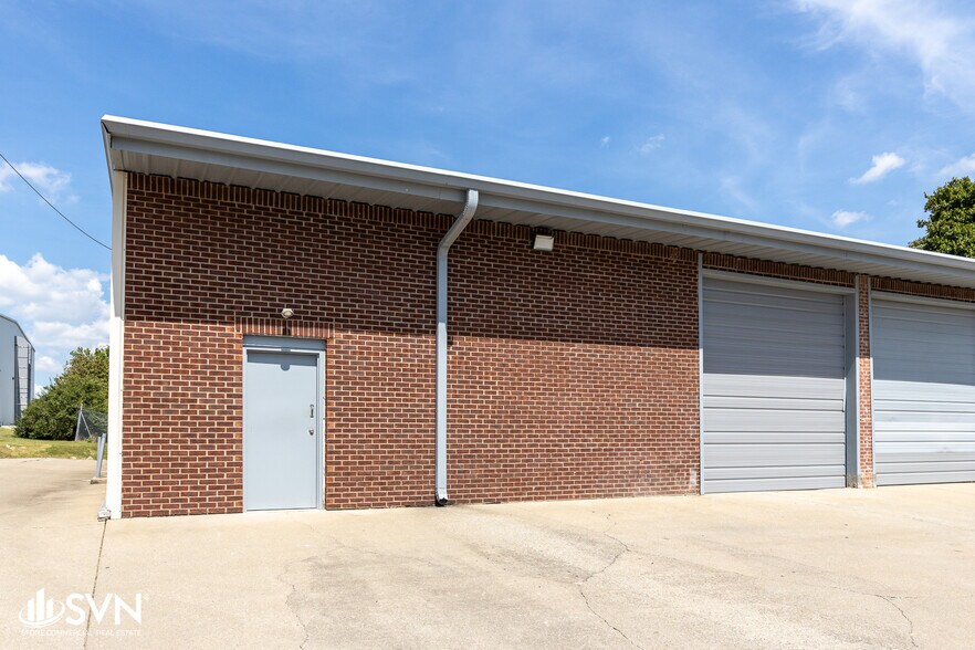 121 Kemper Dr, Nicholasville, KY à louer - Photo de l’immeuble – Image 2 sur 14