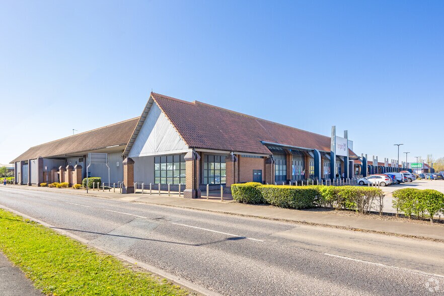 Clifton Moor, York à louer - Photo de l’immeuble – Image 3 sur 4