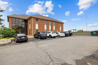4171-4193 Crescent Dr, Saint Louis, MO à louer Photo de l’immeuble– Image 1 sur 13