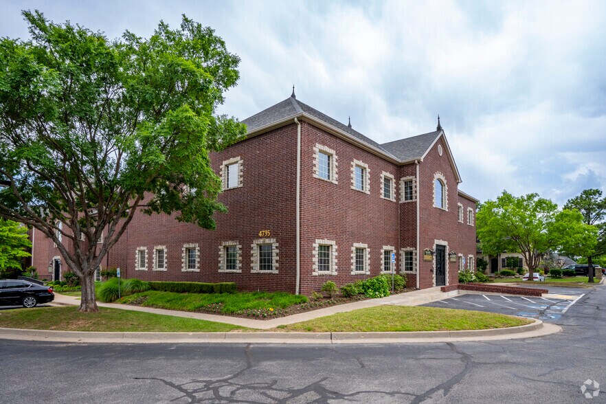 4735 E 91st St, Tulsa, OK à louer - Photo principale – Image 2 sur 13