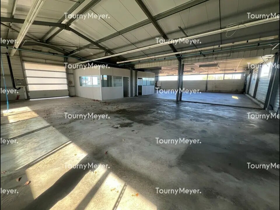 Industriel/Logistique dans Morlaàs à vendre Photo principale– Image 1 sur 1