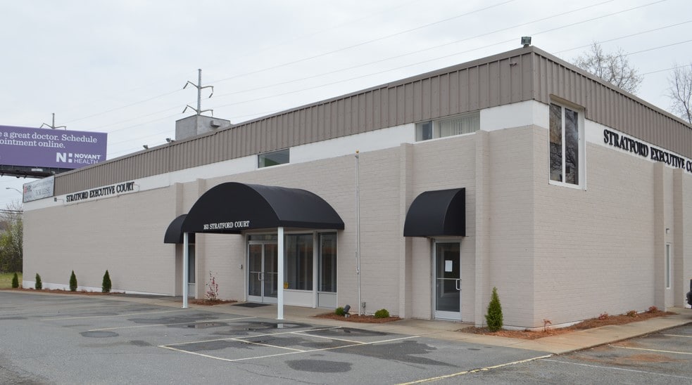 163 Stratford Ct, Winston-Salem, NC à louer - Photo de l’immeuble – Image 3 sur 19
