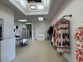 24901 Sandhill Blvd, Punta Gorda, FL à louer Photo intérieure– Image 2 sur 16