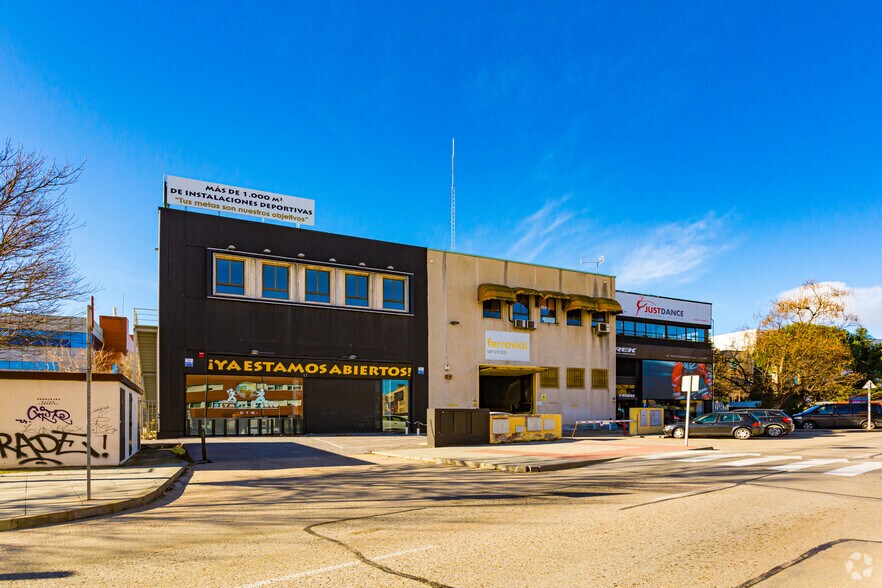 Industriel/Logistique dans San Sebastián de los Reyes, Madrid à louer - Photo de l’immeuble – Image 3 sur 3