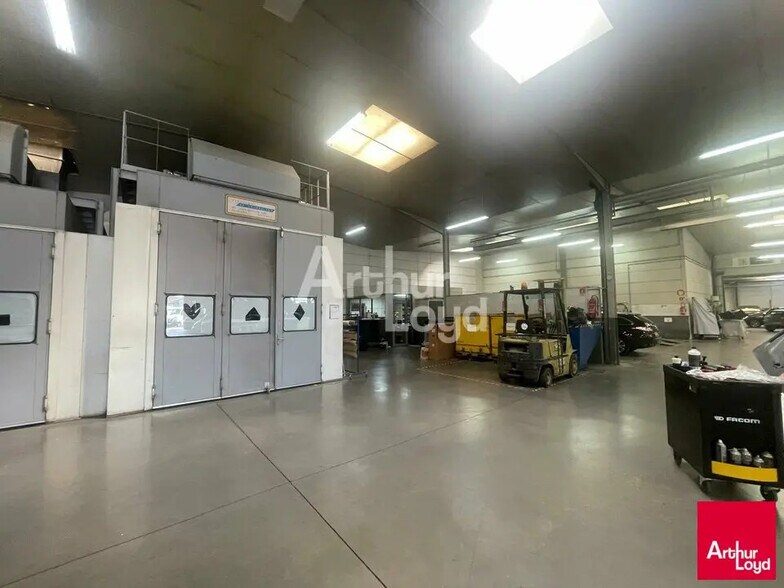 Local d’activités dans Blois à louer - Photo de l’immeuble – Image 3 sur 6